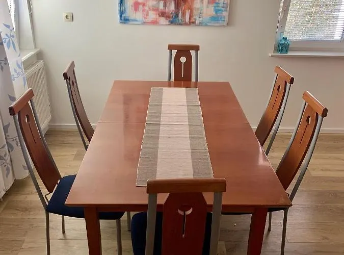 Peachy House Bezigrad Guest house