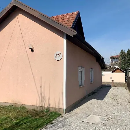 Peachy House Bezigrad Gostinjska kuća 3*