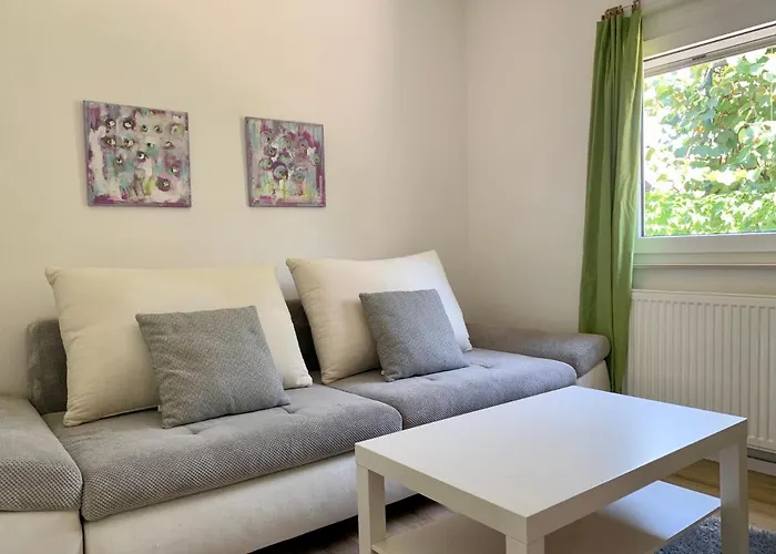 בית הארחה Peachy House Bezigrad 3*